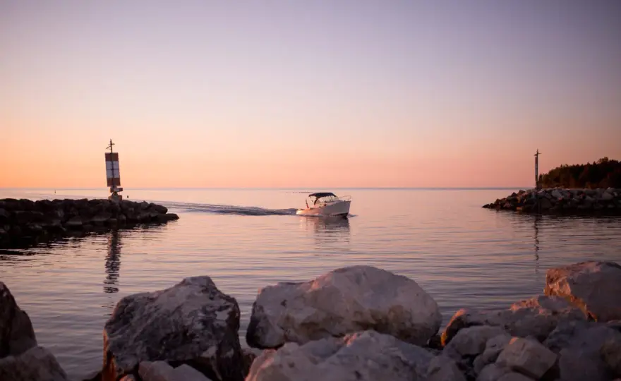 Zatoka Lwia - Przewodnik dla żeglarzy po Bruce Peninsula