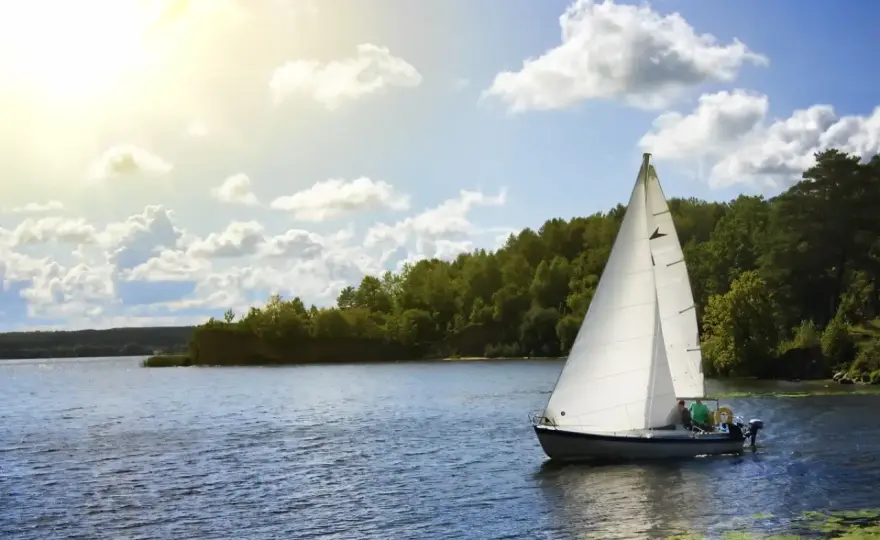 Ahoj Mazury - jak zaplanować udany rejs po jeziorach?