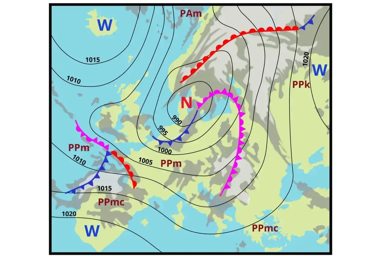 Mapa synoptyczna Europy Północnej z zaznaczonymi frontami i izobarami. Widać obszary wysokiego ciśnienia (W) i niskiego ciśnienia (N), kiedy jest wysokie ciśnienie atmosferyczne.